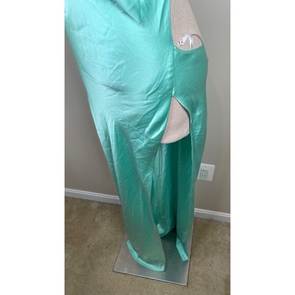 Retrofete Nyssa Halterneck High Slit Pistachio Green Maxi Dress Size Small - Picture 6 of 10